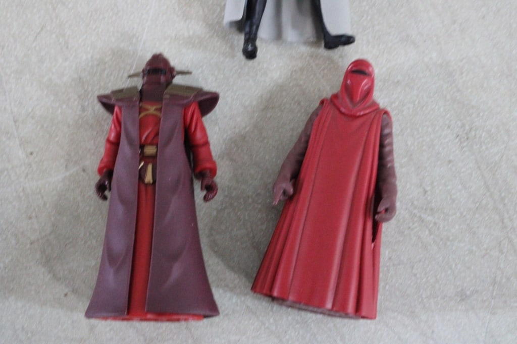 6 Star Wars 4.5" Hasbro & Kenner Figures - 9