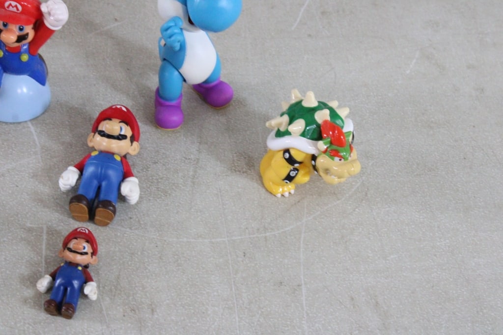 Mario Brothers Figures - 6