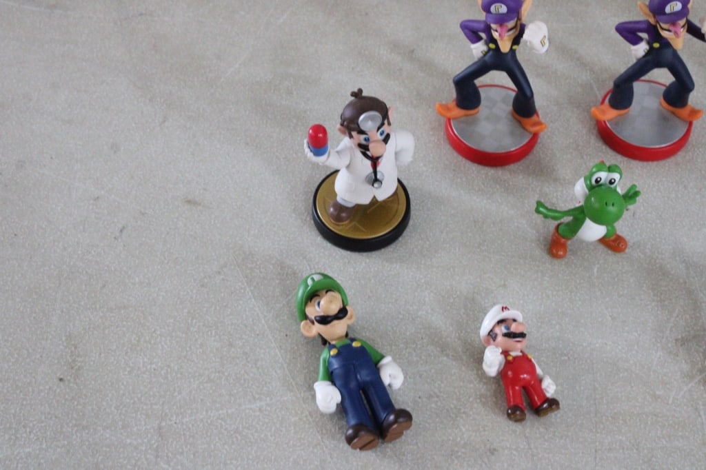 Mario Brothers Figures - 9