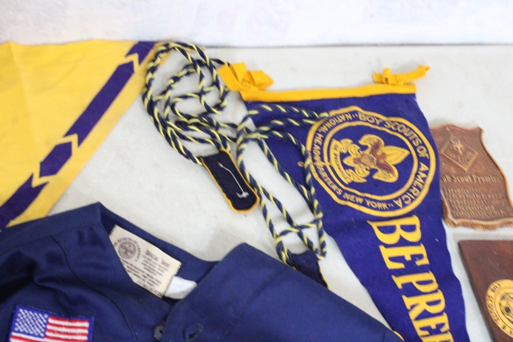 1960-70's Cub Scout Badges, Pins, Plaques & More - 10