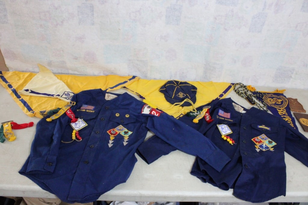 1960-70's Cub Scout Badges, Pins, Plaques & More (1 of 12)