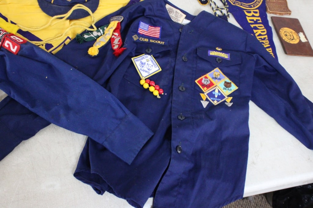1960-70's Cub Scout Badges, Pins, Plaques & More - 9