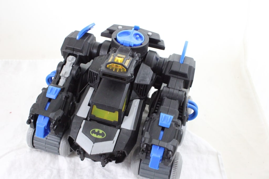 Toby Robot & ImagineXT BatBot Transformer - 20