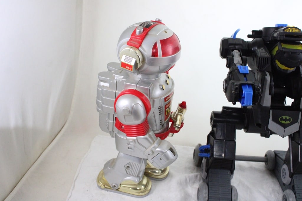 Toby Robot & ImagineXT BatBot Transformer - 6