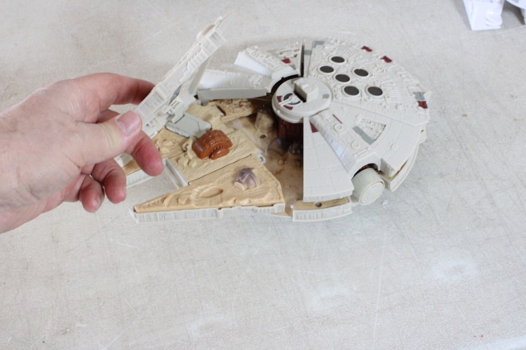 Star Wars Figures & 2 Millenium Falcon Ships - 4
