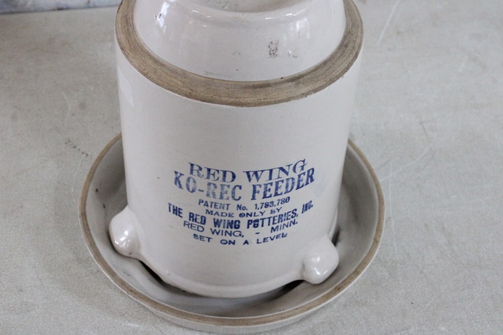 Red Wing Ko-Rec Stoneware Poultry Feeder - 3
