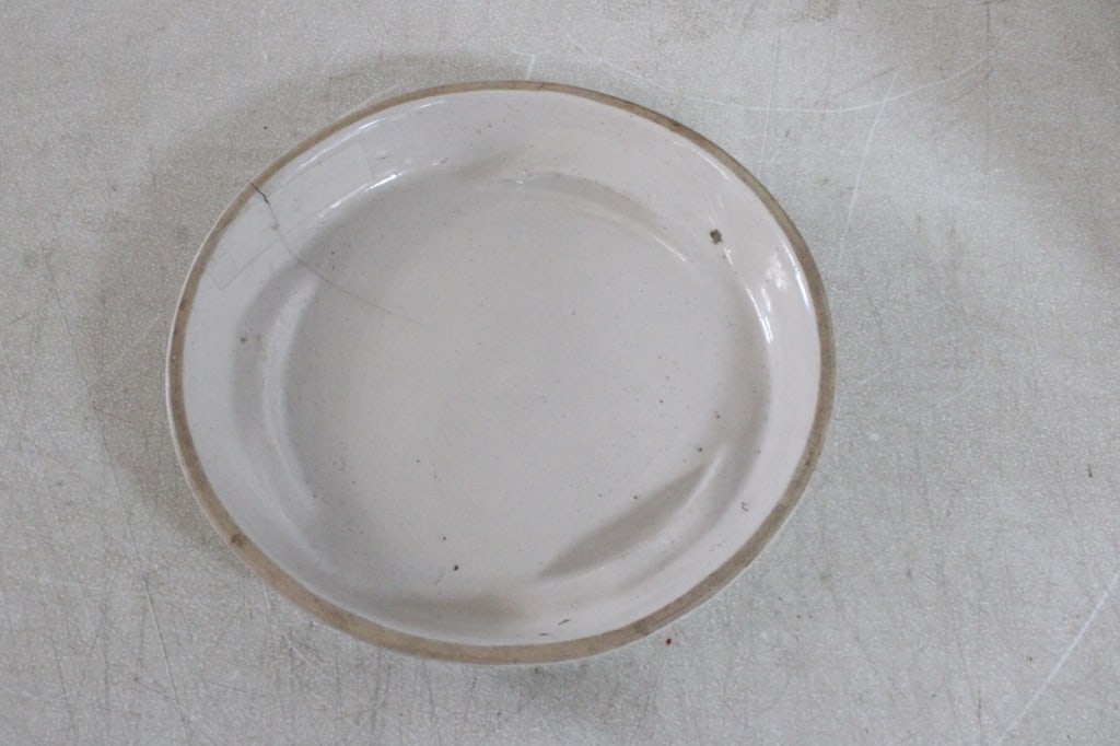 Red Wing Ko-Rec Stoneware Poultry Feeder - 8