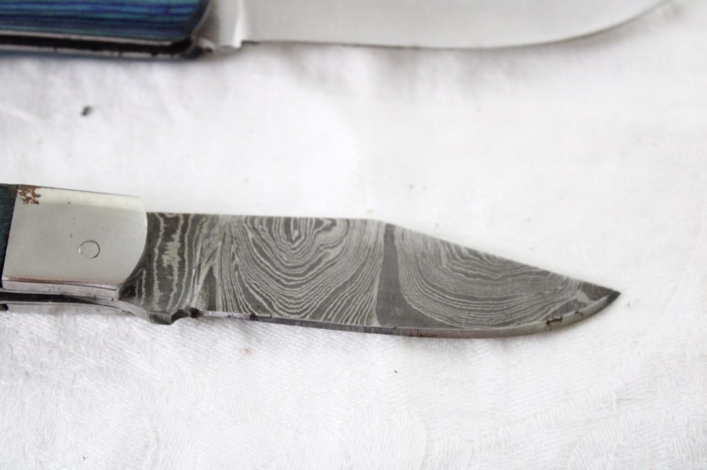 2 Unbranded Damascus Folding Knives w/Sheaths - 9