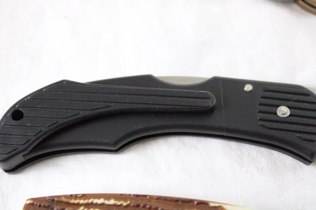 3 Folding Lock Blade Knives - Mossy Oak, Hi-Tech - 8