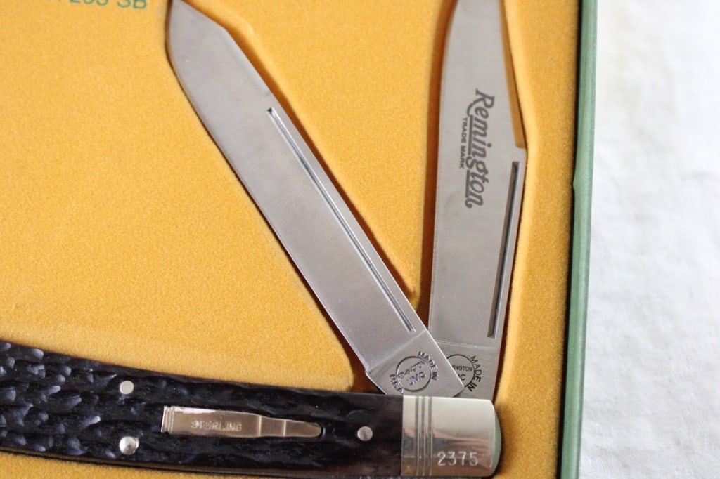 Remington Ltd. Ed. Silver Bullet Knife New in Box - 3