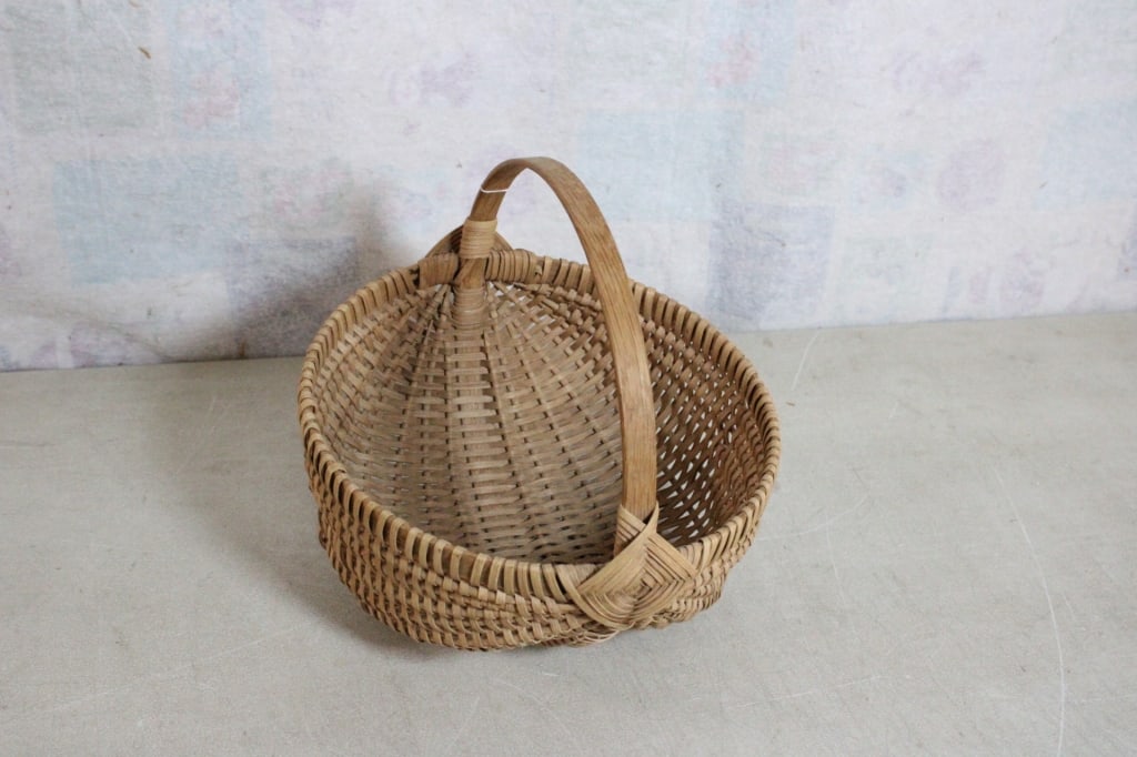 Vintage Wicker Buttocks God's Eye Pattern Basket - 2
