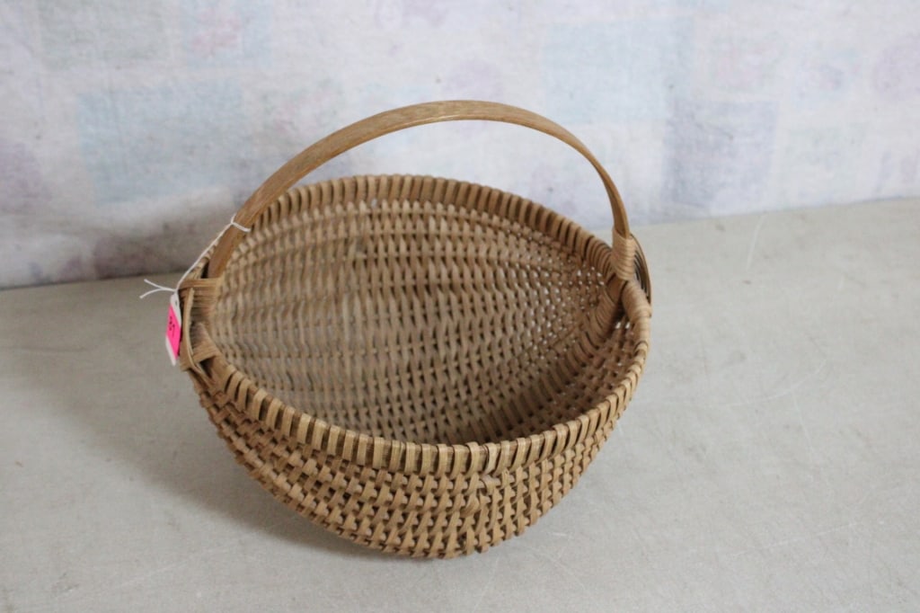 Vintage Wicker Buttocks God's Eye Pattern Basket - 4