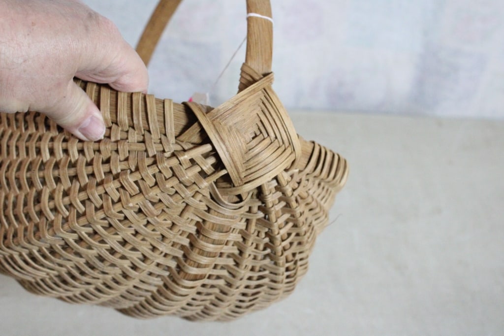 Vintage Wicker Buttocks God's Eye Pattern Basket - 5