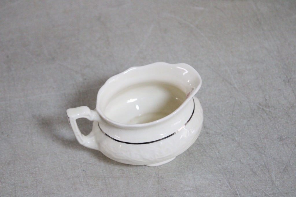 3 Teapots, 3 Creamers, McCoy, Aladdin, Hall, Japan - 10