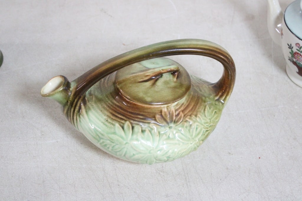 3 Teapots, 3 Creamers, McCoy, Aladdin, Hall, Japan - 16