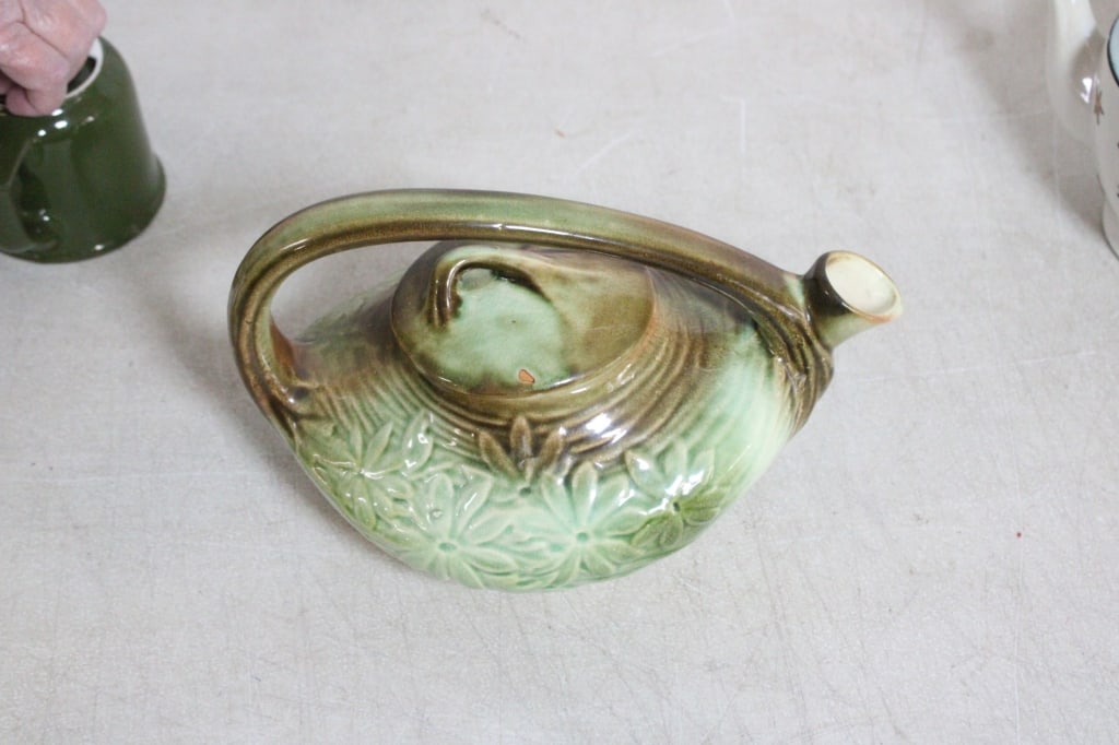 3 Teapots, 3 Creamers, McCoy, Aladdin, Hall, Japan - 17