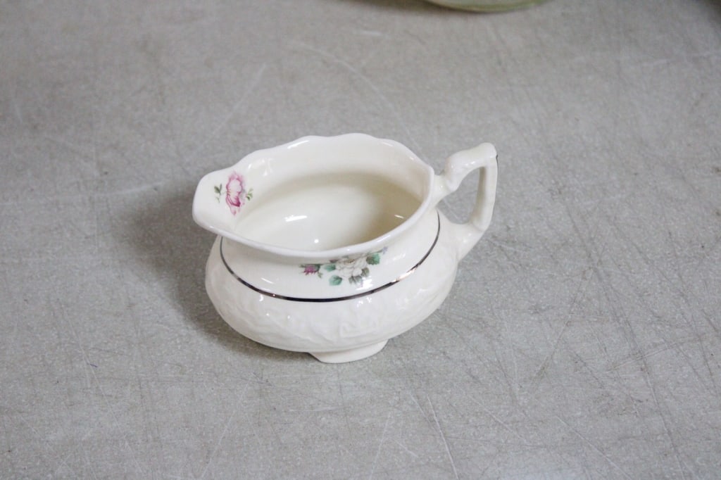3 Teapots, 3 Creamers, McCoy, Aladdin, Hall, Japan - 9