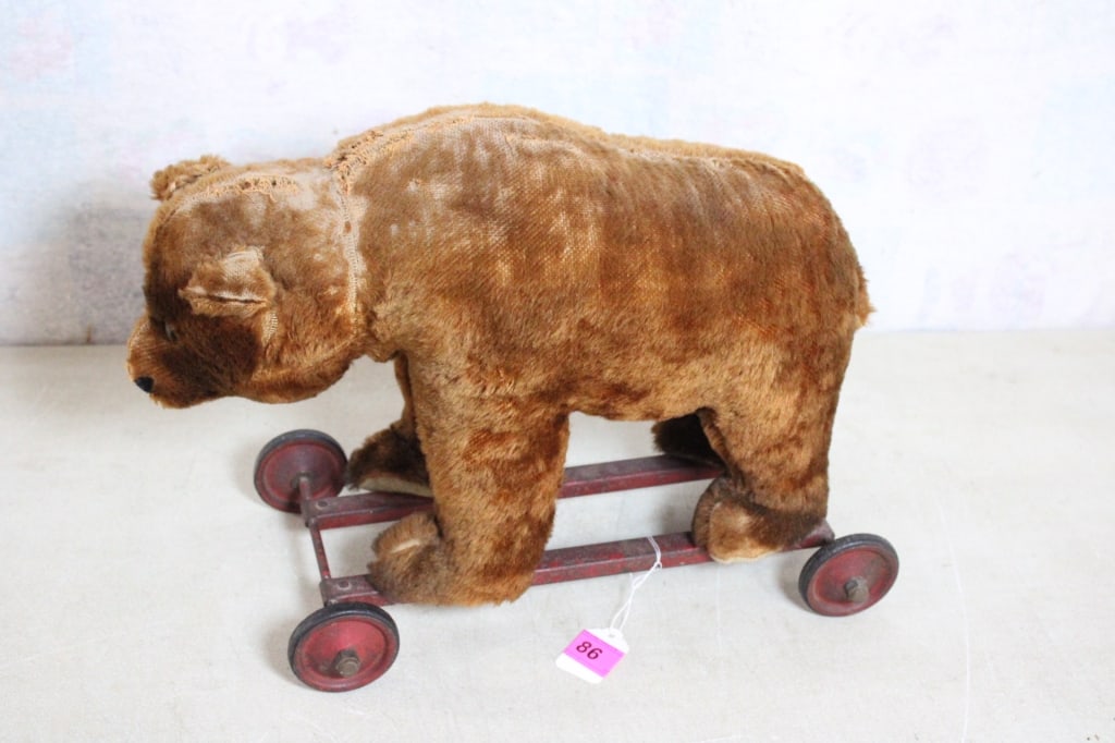 Antique Straw Stuffed Bear Pull Toy: Antique Straw Stuffed Bear Pull Toy - Missing Pull String. Lot Size 16" x 13" x 9". 4 Lbs. All information and photos are intended to be as accurate as possible, but errors are possible. No item 