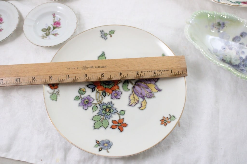 Porcelain Vase, Relish Tray, & Serving Pieces - 14