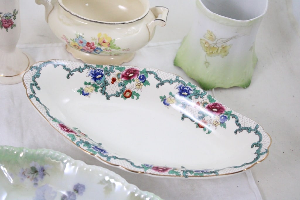Porcelain Vase, Relish Tray, & Serving Pieces - 6