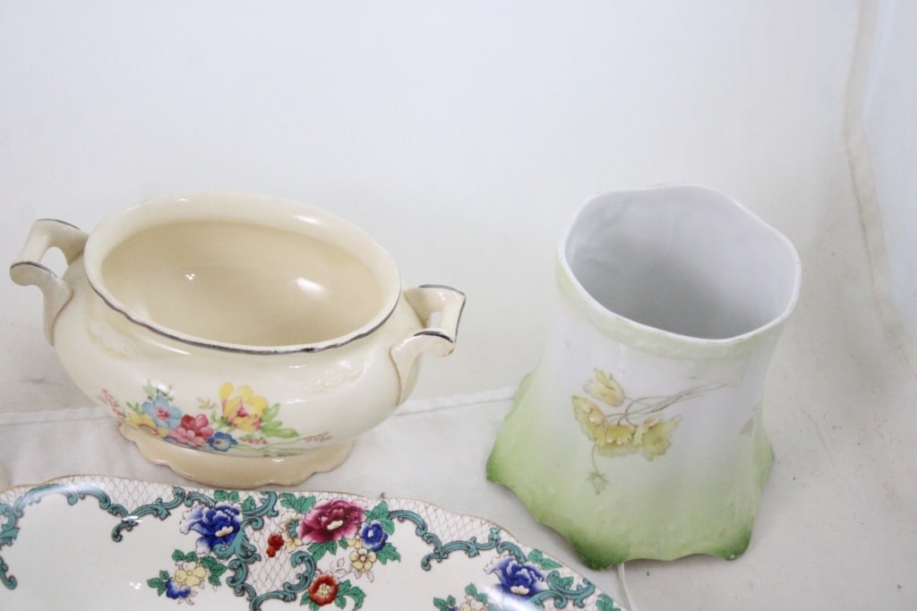 Porcelain Vase, Relish Tray, & Serving Pieces - 7