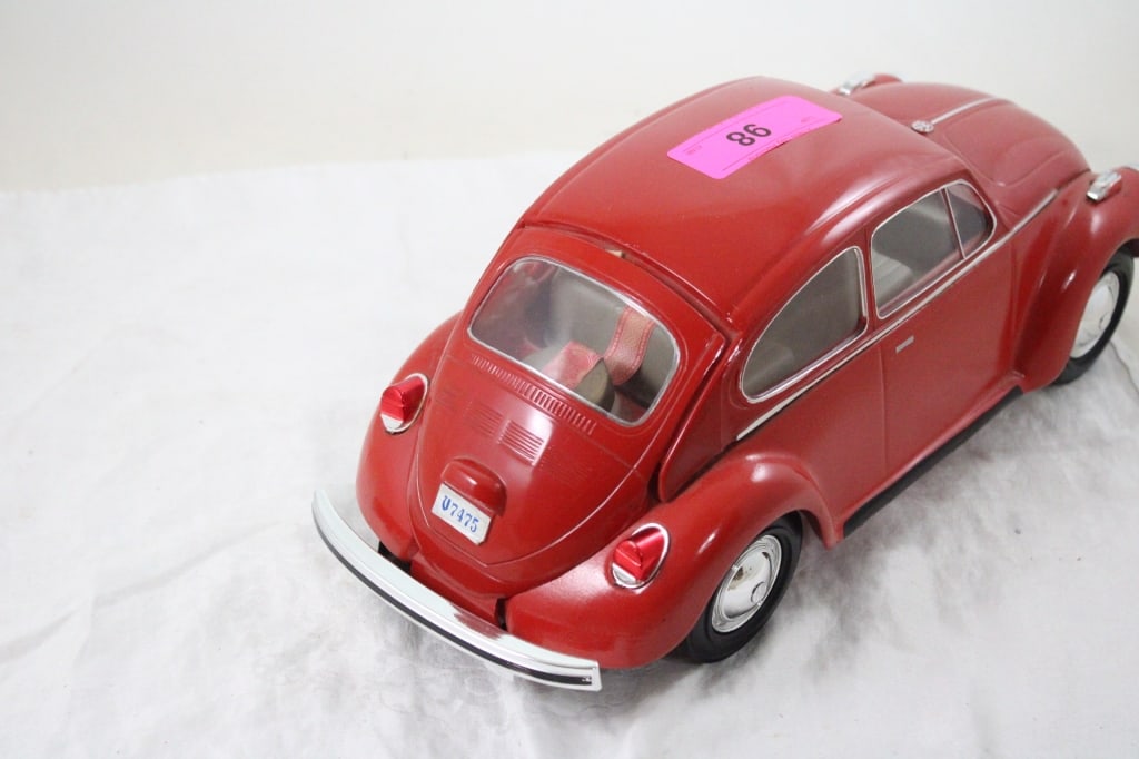 1973 Volkswagen Figural Jim Beam Decanter - 4