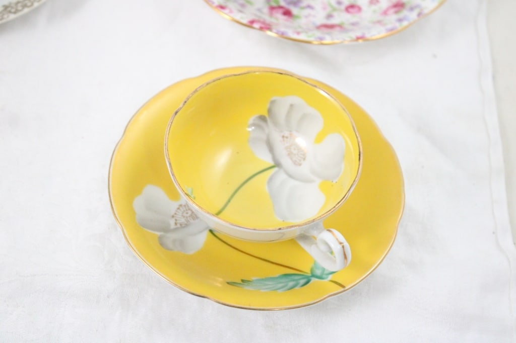 4 Teacups, 1 Demitasse Dragon Cup, Saucers, Sugar - 15