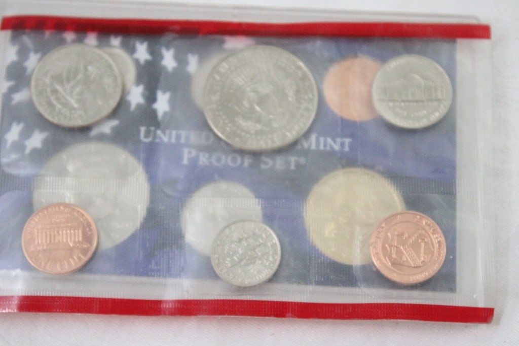1996D Mint Set, 2005S Proof Set & More - 10