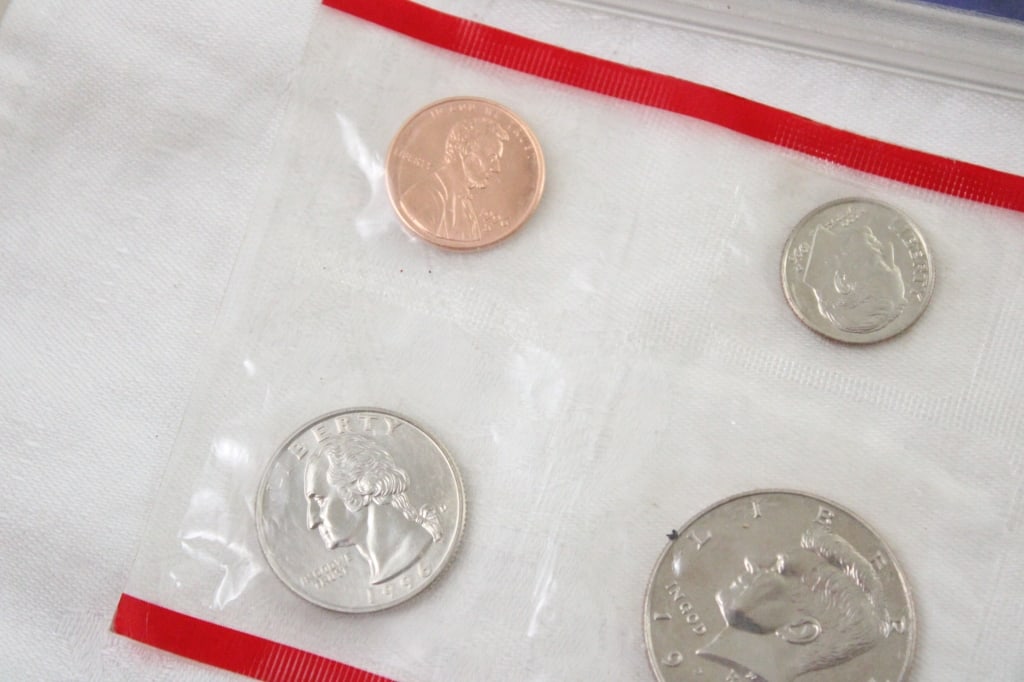 1996D Mint Set, 2005S Proof Set & More - 5