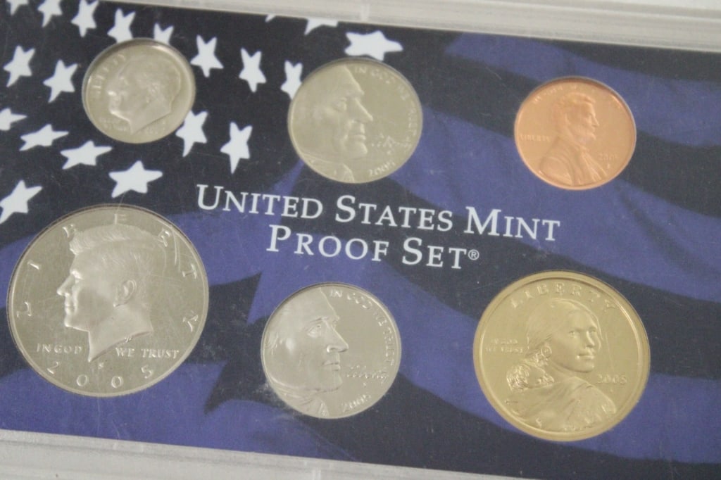 1996D Mint Set, 2005S Proof Set & More - 6