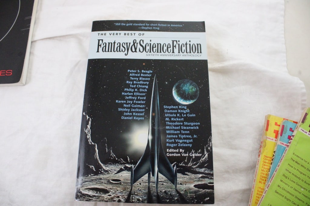 Science Fiction, FATE & Martial Arts Books - 12