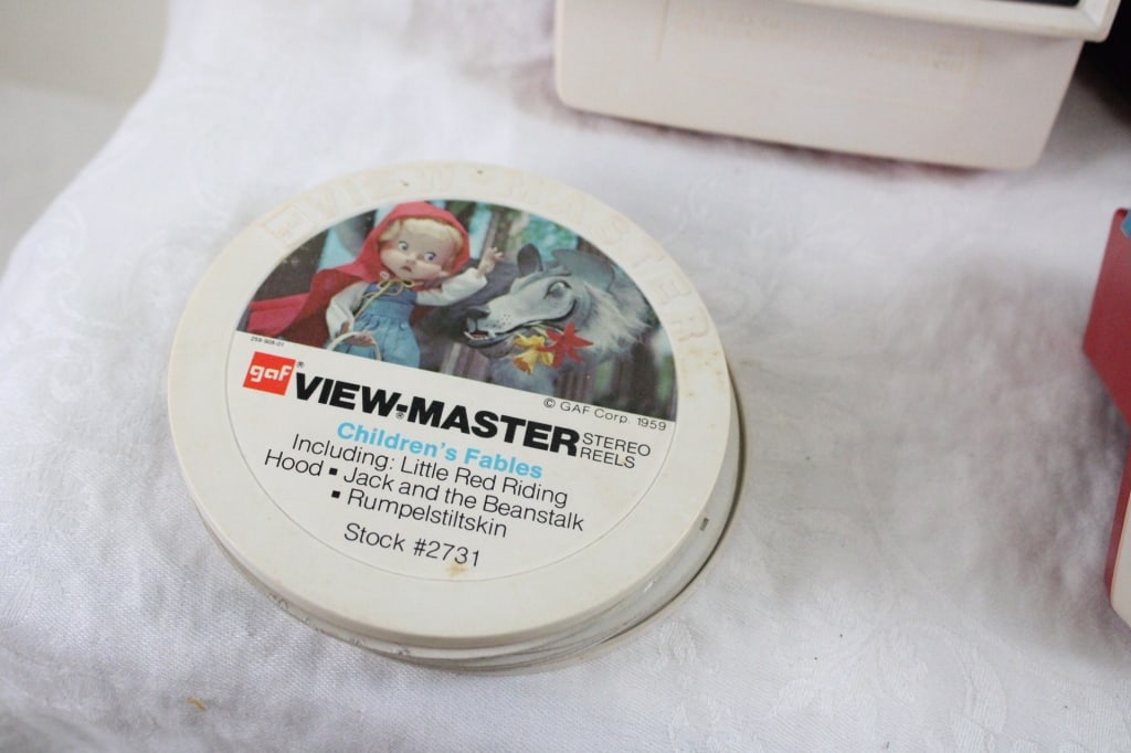 Viewmaster Charlie Brown, Elephant Game & More - 19
