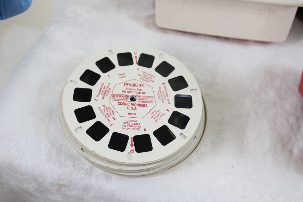 Viewmaster Charlie Brown, Elephant Game & More - 20