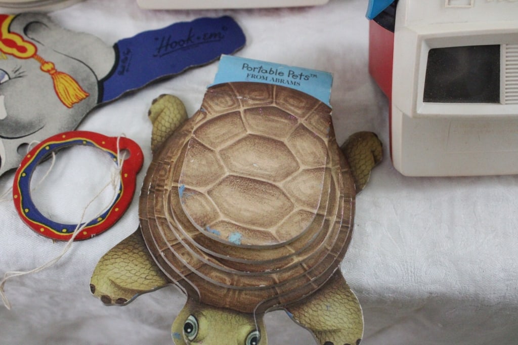 Viewmaster Charlie Brown, Elephant Game & More - 7