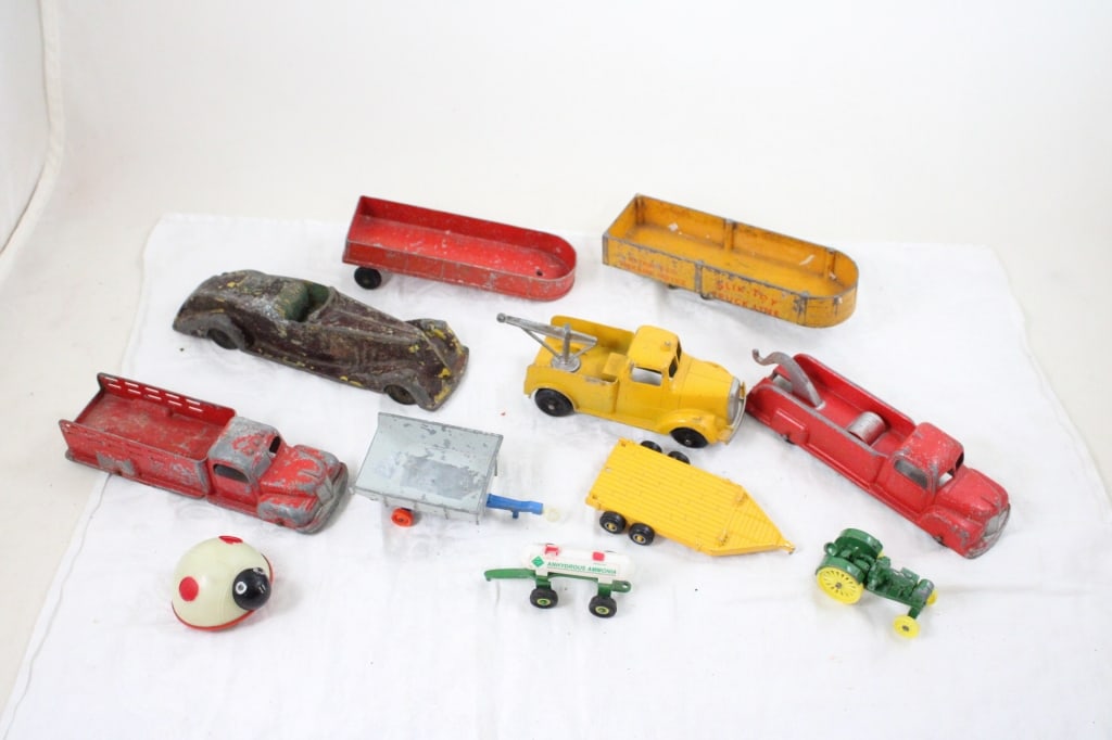 Tootsietoy, Slik, Metal Masters & Lehmann Toys (1 of 20)