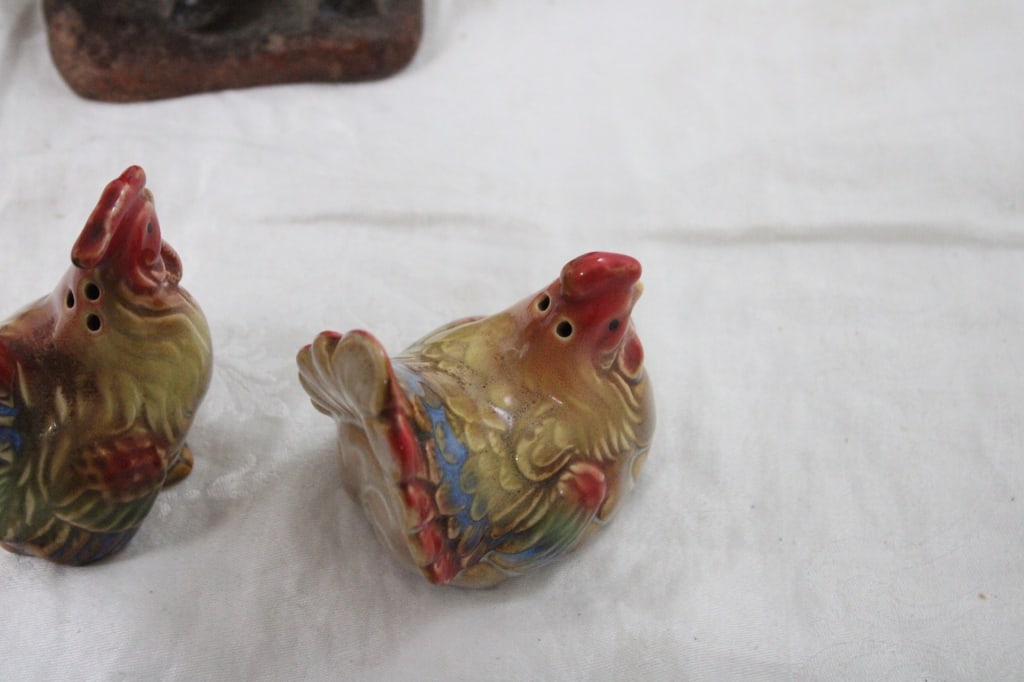 Syroco & Porcelain Horses, S&P Shakers Figural - 10