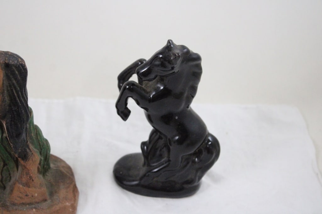 Syroco & Porcelain Horses, S&P Shakers Figural - 16