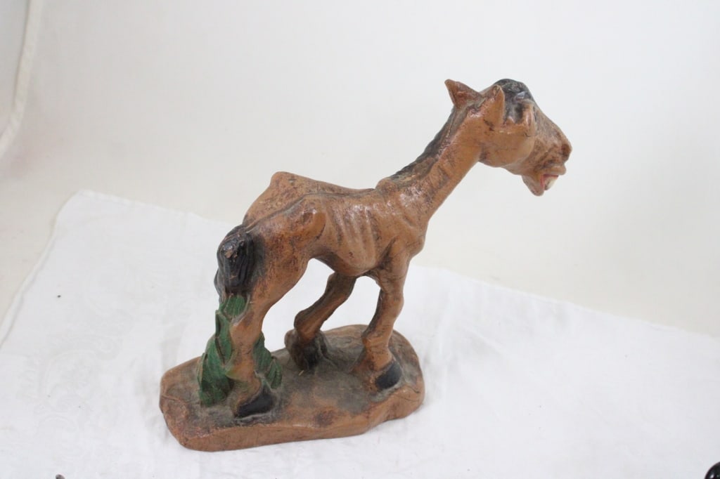 Syroco & Porcelain Horses, S&P Shakers Figural - 20