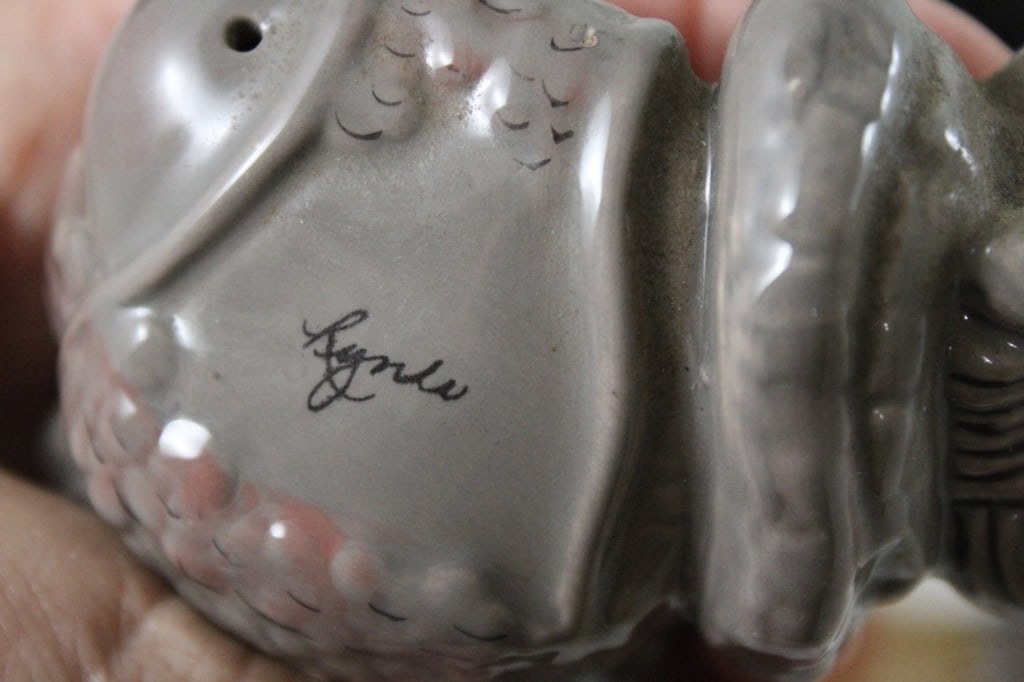 Syroco & Porcelain Horses, S&P Shakers Figural - 4