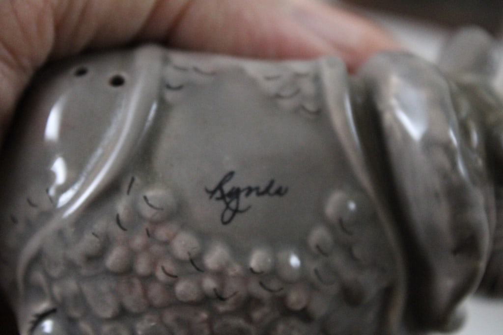 Syroco & Porcelain Horses, S&P Shakers Figural - 6