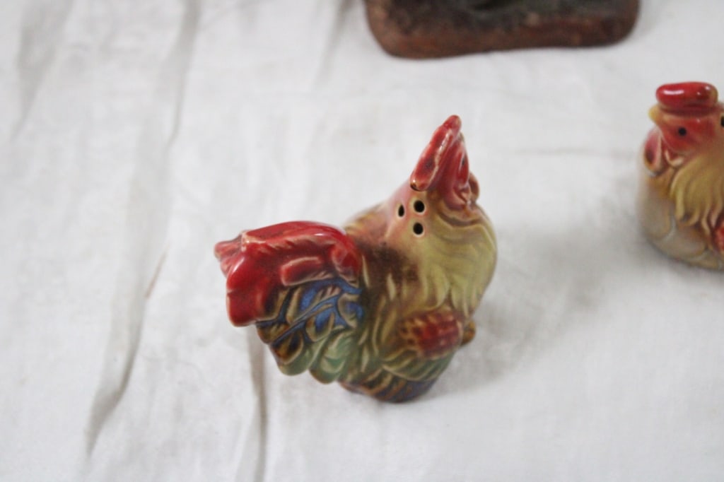 Syroco & Porcelain Horses, S&P Shakers Figural - 9