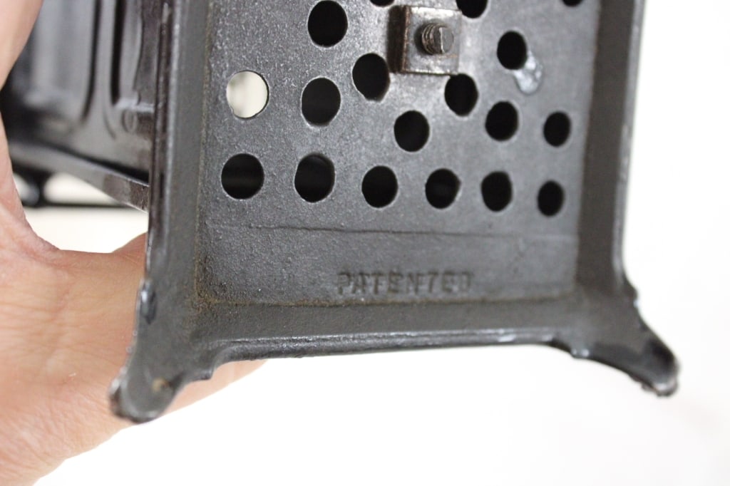Cast Iron Gas Stove Still Bank 1901-1920 Bernstein - 8