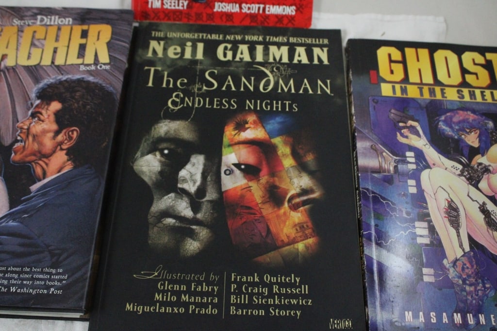 5 Erotica Comic Books - 4