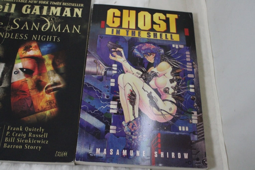 5 Erotica Comic Books - 5