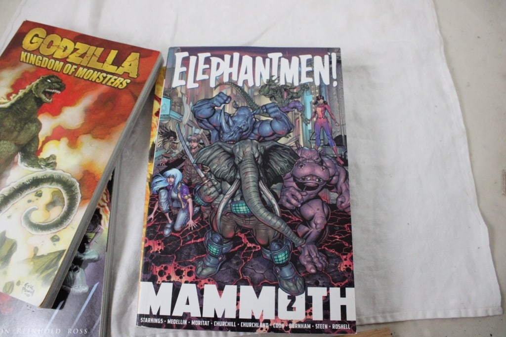 4 Action Super Heros Comic Books - 9