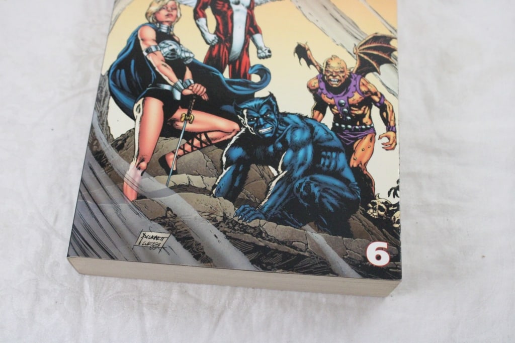 4 Marvel Super Hero's Comic Book ESSENTIALS - 19