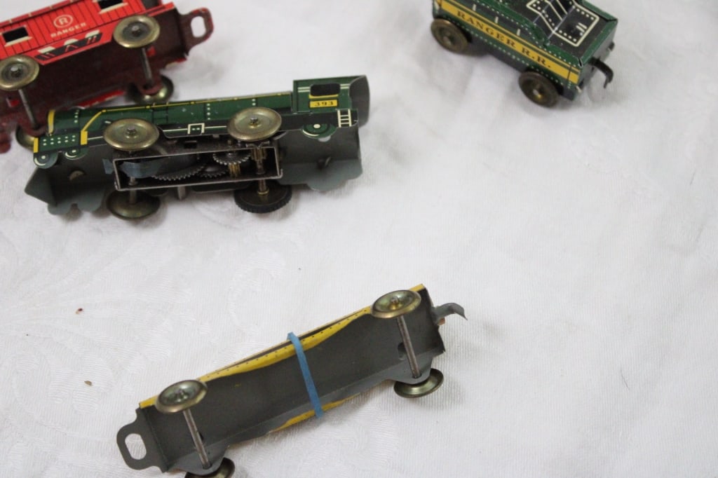 1976 Matchbox Car Case 24 Cars, Ranger Train Set - 9