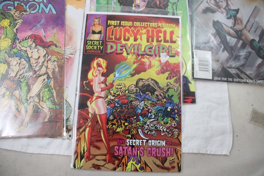 20 Fantasy Comic Books INSEXTS #8-13 & More - 3