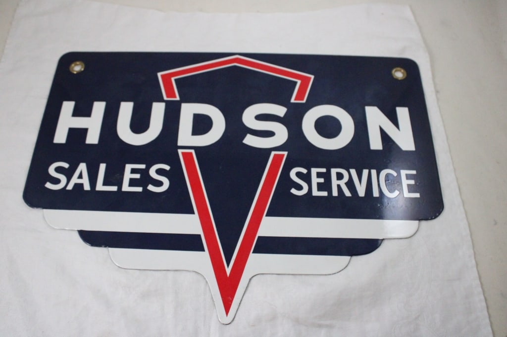 Hudson Sales & Service Porcelain Sign: Hudson Sales & Service Porcelain Sign - Lot Size 17" x 12.5" 1". 2 Lbs. All information and photos are intended to be as accurate as possible, but errors are possible. No item may be returne