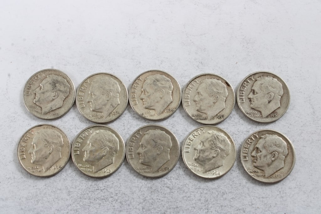 10 Silver Roosevelt Dimes: 10 Silver Roosevelt Dimes - Lot Size 3" x 2" x 1". .5 Lb. All information and photos are intended to be as accurate as possible, but errors are possible. No item may be returned or refused